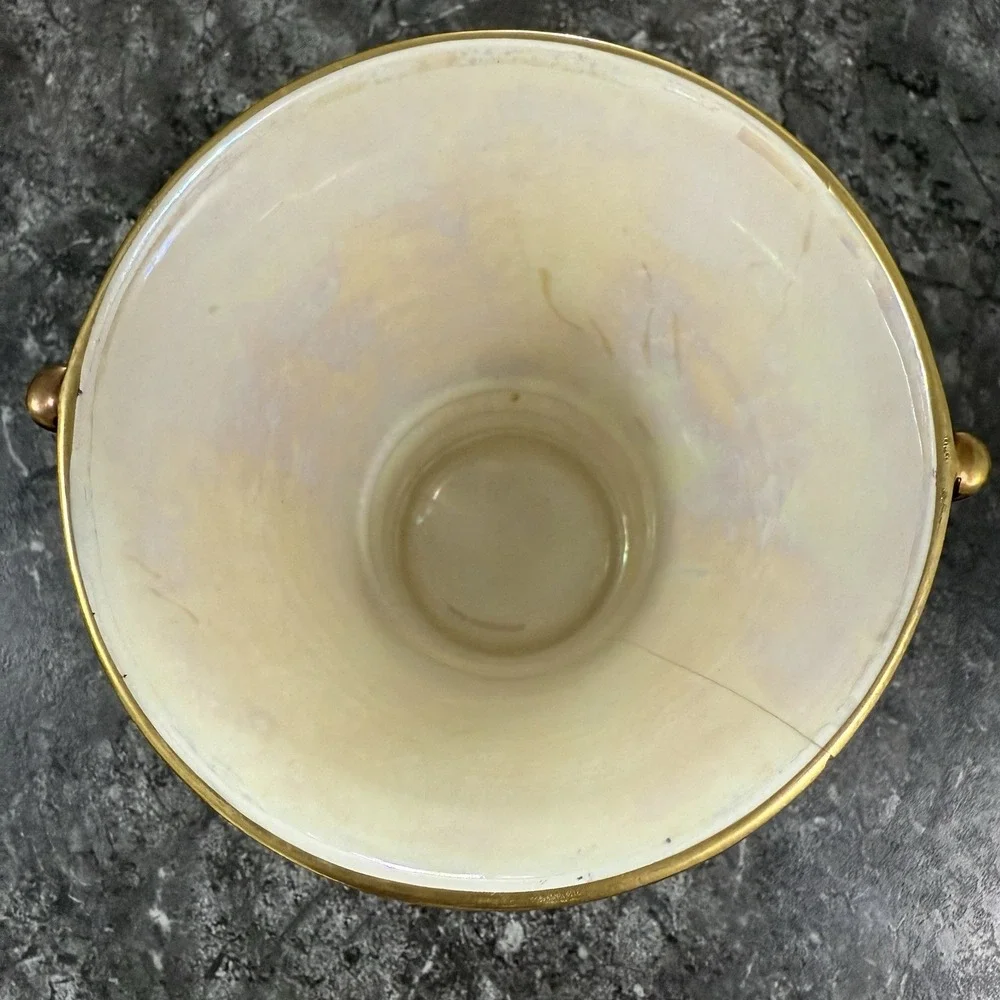 Carlton vase does